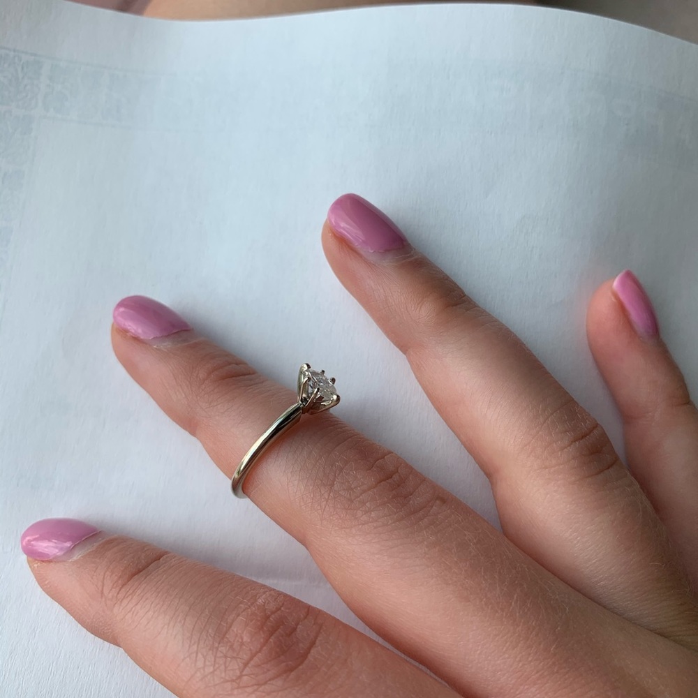 14K white gold 1/3 CT marquise diamond ring - Picture 7 of 10